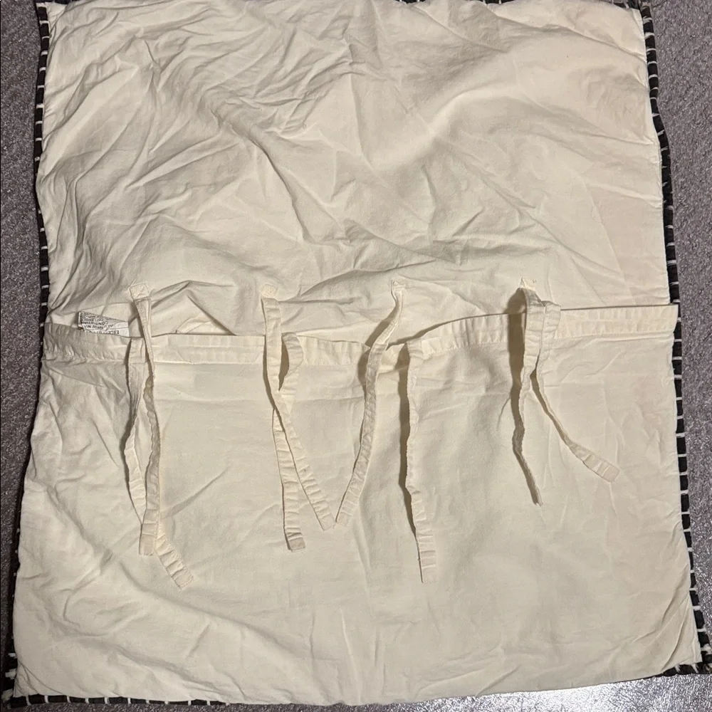 Company Store Quilted Shams 2 Standard/Euro embroidered textured Bohemian
